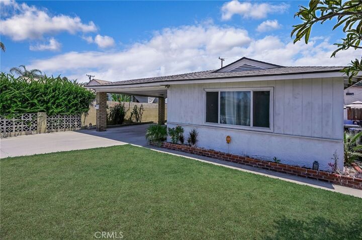 Property Photo:  10926 Corby Avenue  CA 90650 