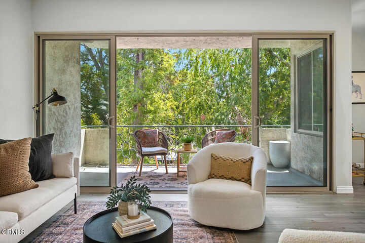 Property Photo: 985 E California Boulevard 304 CA 91106