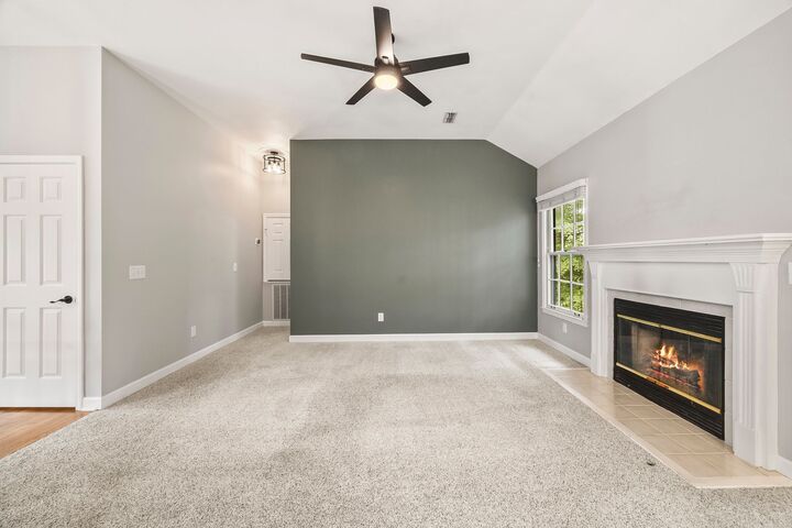 Property Photo: 424 Old Oak Way TN 37076