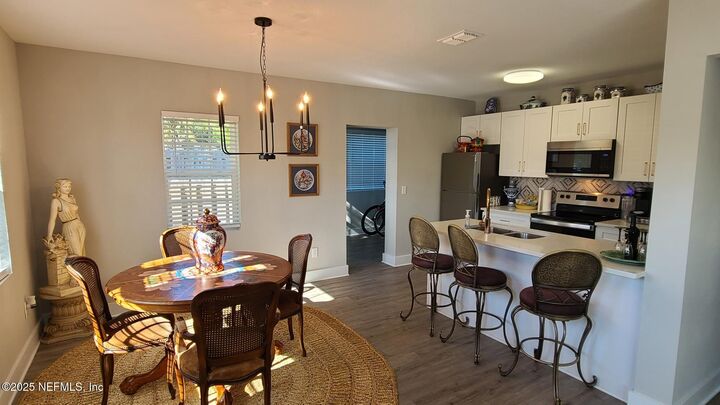 Property Photo: 410 Center Street FL 32043