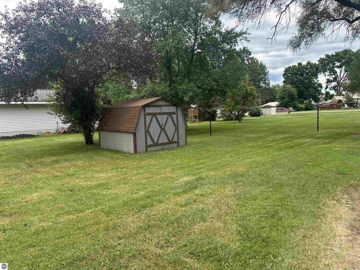 Property Photo:  316 Floyd Street  MI 48618 