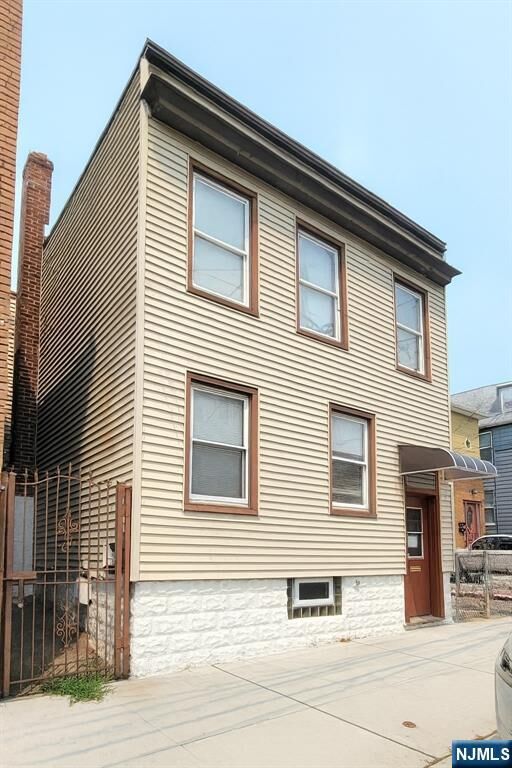 122 Cross Street 2  Harrison NJ 07029 photo