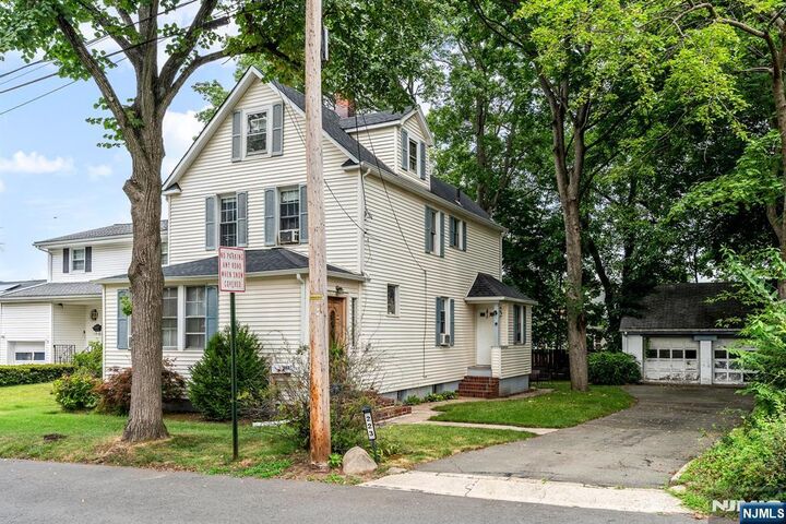 Property Photo:  223 Hillside Avenue  NJ 07621 