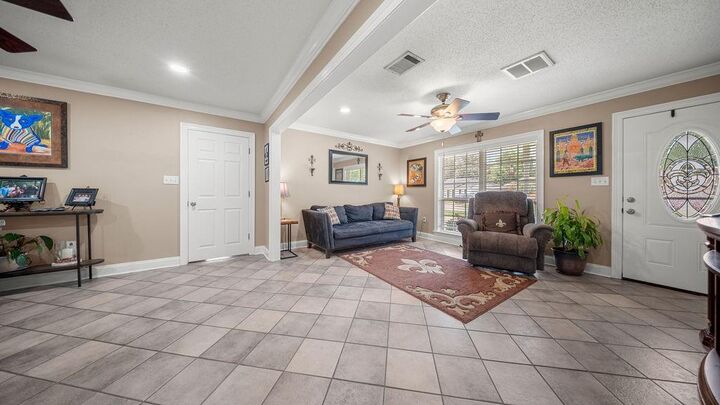 Property Photo: 145 Southpark Drive LA 70458