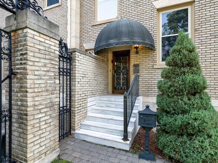Property Photo: 808 Summit Avenue 3 MN 55105
