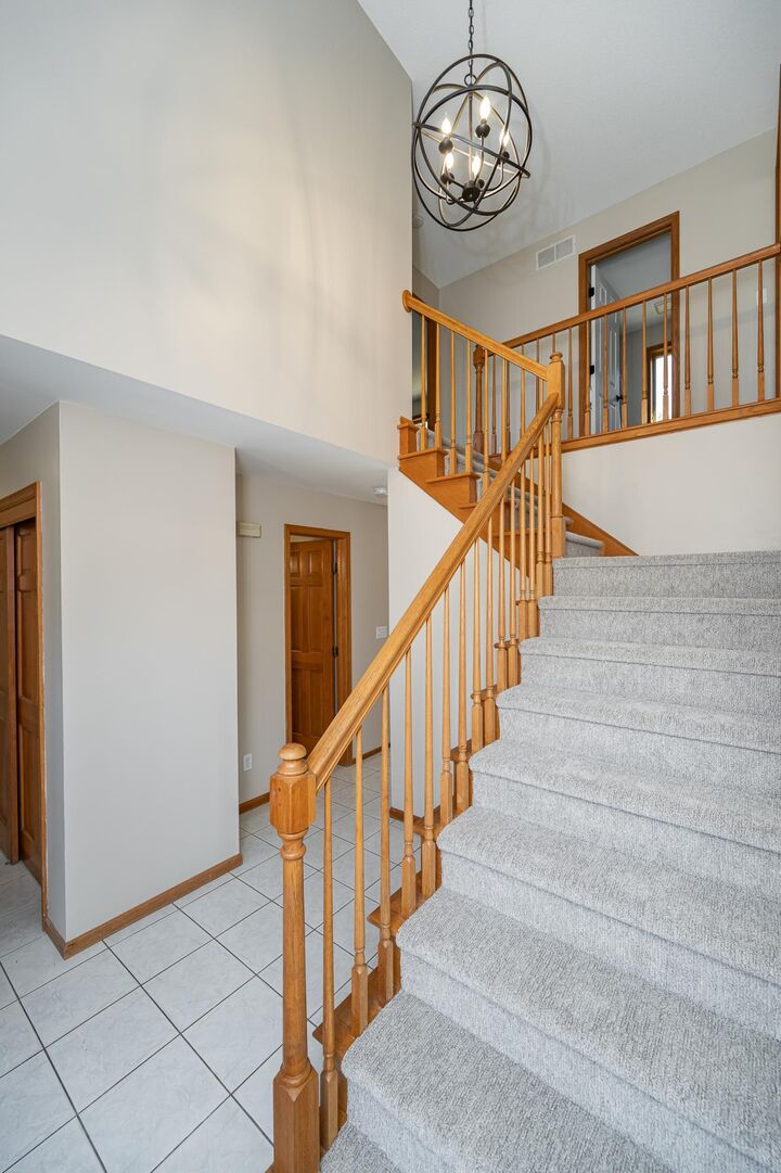 Property Photo:  2511 Mayowood Lane SW  MN 55902 