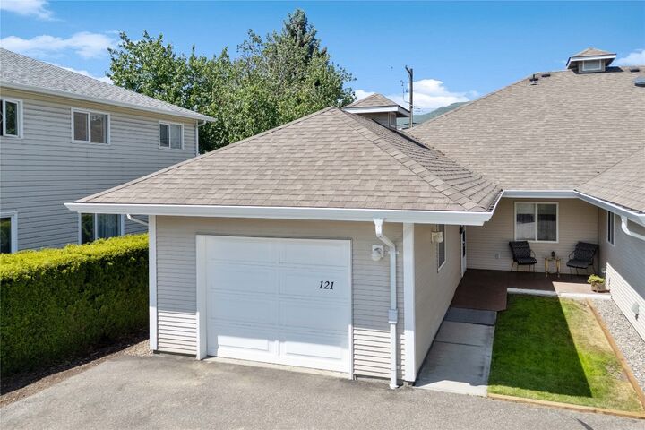 900 5 Avenue SW 121  Salmon Arm BC V1E 1L2 photo