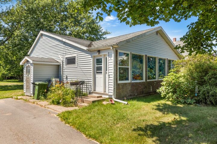 27 Wilfred Street  Miscouche PE C0B 1T0 photo