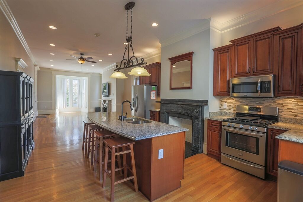Property Photo:  402 Meridian St Unit 2  MA 02128 