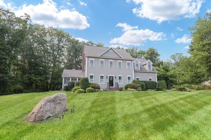 15 William Thorpe Cir  North Attleboro MA 02760 photo