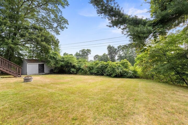 Property Photo:  20 Robin Hood Lane  MA 01821 