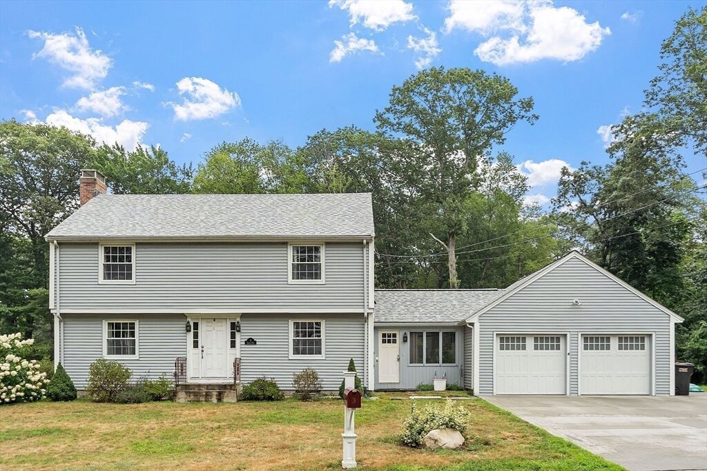 Property Photo: 3 Thoreau Rd MA 01720
