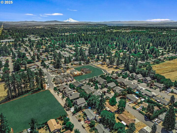 Property Photo: 12015 NE 16th St WA 98684