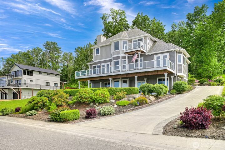 Property Photo:  5565  Whitehorn Way  WA 98230 