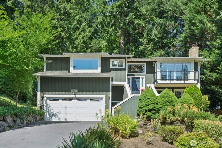 18945 NE 20th Court  Redmond WA 98052 photo