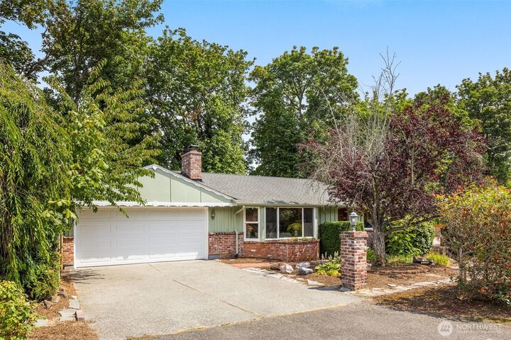 Property Photo: 18150 60th Place NE WA 98028