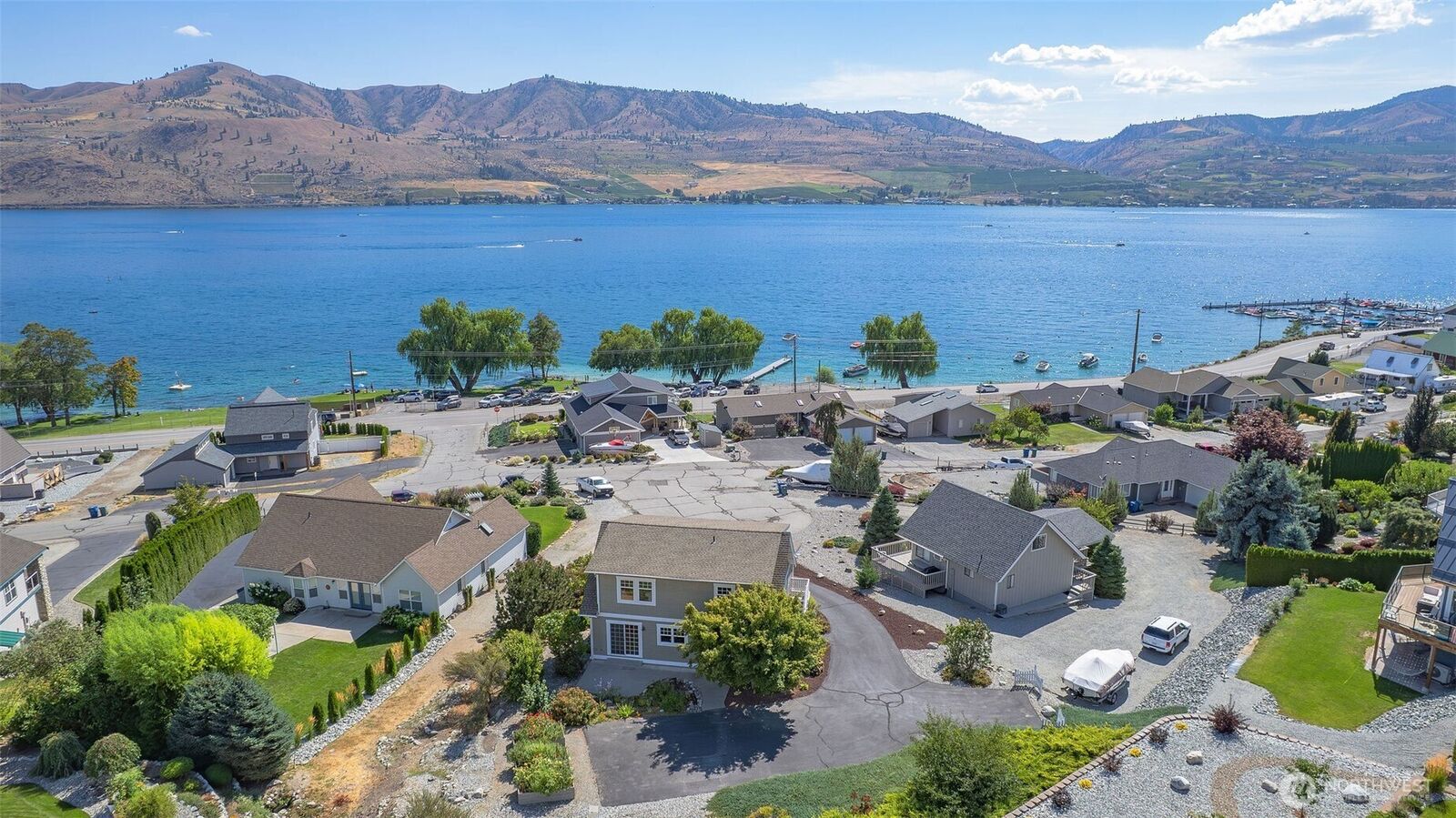Property Photo:  100  Eldorado Way  WA 98816 