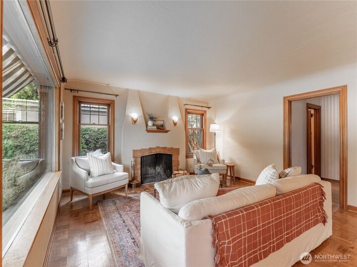 Property Photo:  8  Harrison Street  WA 98801 
