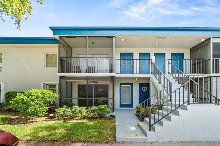 Property Photo: 7531 S Oriole Boulevard 101 FL 33446
