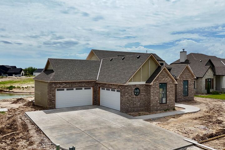 Property Photo:  4620 N Ridge Port St.  KS 67205 