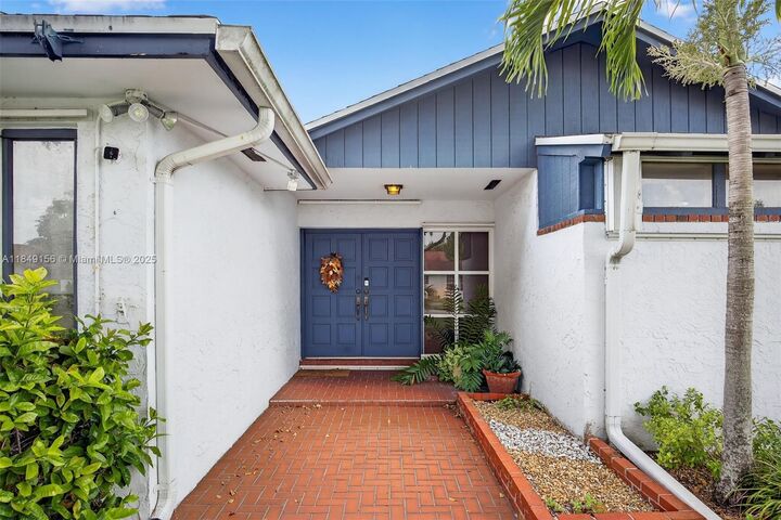 Property Photo:  9460 SW 134th St  FL 33176 