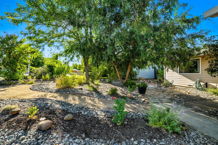 Property Photo: 2812 Starlight Boulevard CA 96001