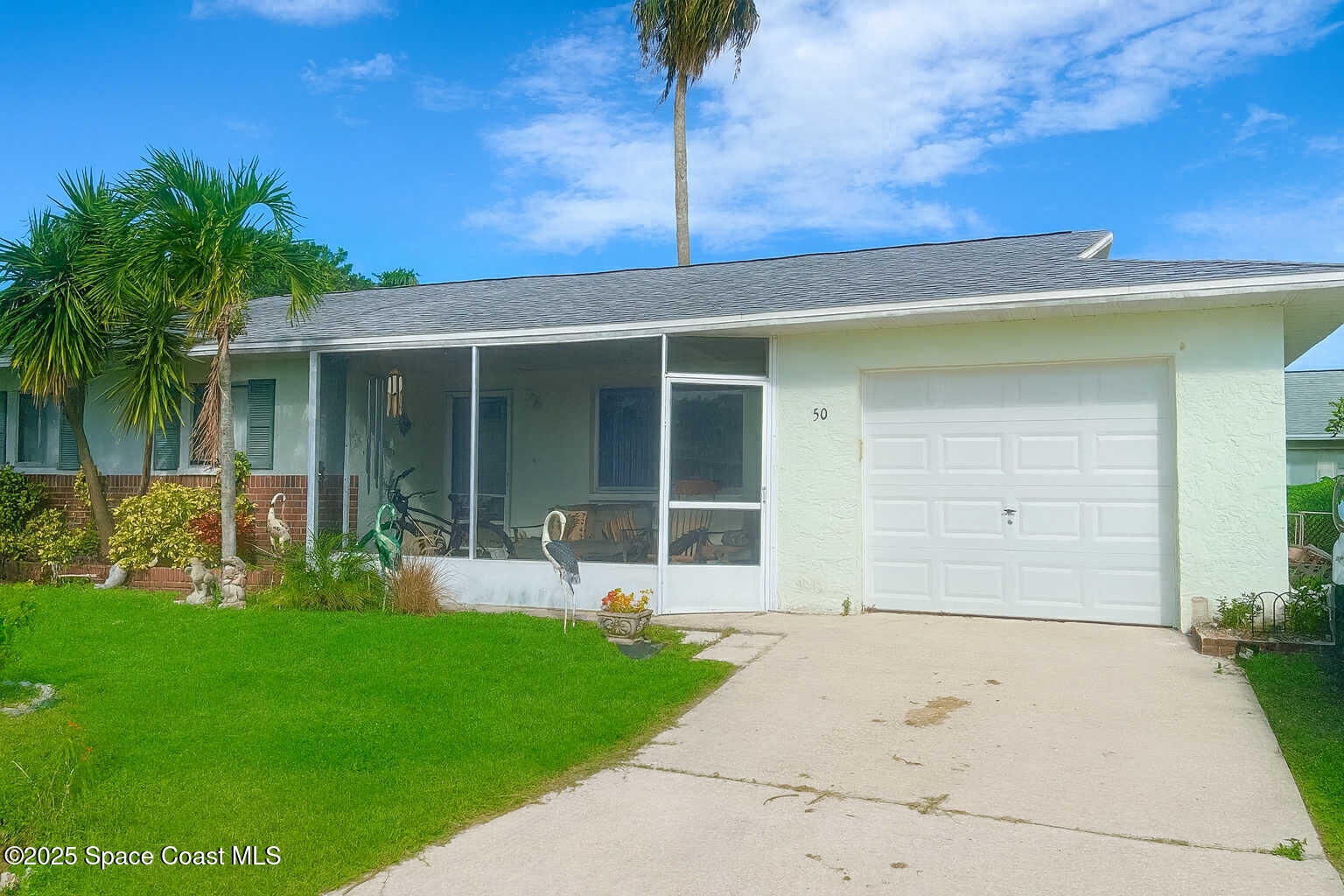 Property Photo:  50 N Lee Court  FL 32952 