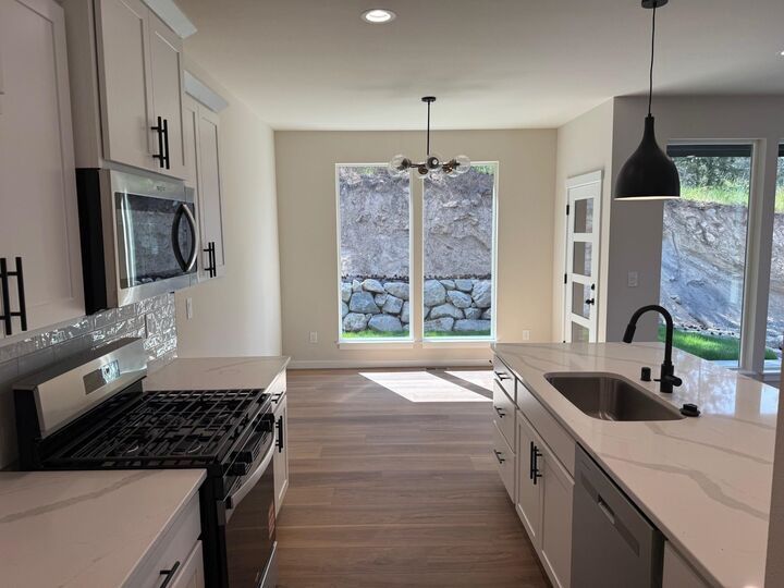 Property Photo:  4420 S Willow Ln  WA 99216 
