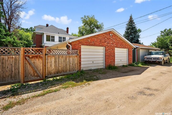 Property Photo:  438 Ominica Street W  SK S6H 1X8 