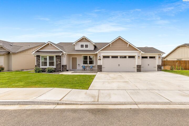5810 Wallowa Lane  Pasco WA 99301 photo