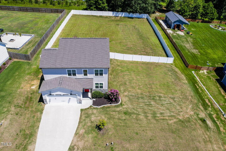 Property Photo:  51 Buckstone Place  NC 27592 
