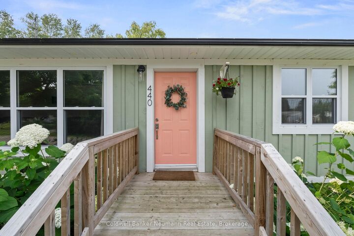 Property Photo: 440 Provincial Street ON N0H 2C1
