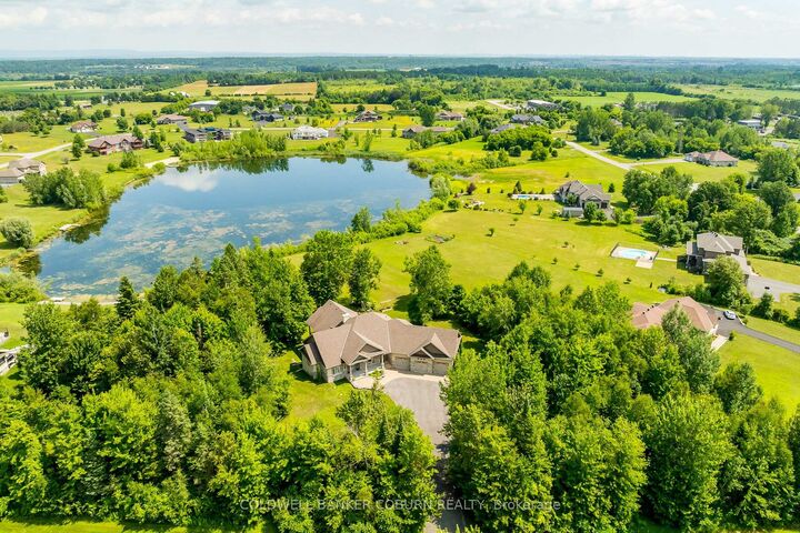 515 West Lake Circle  Carp - Huntley Ward ON K0A 1L0 photo