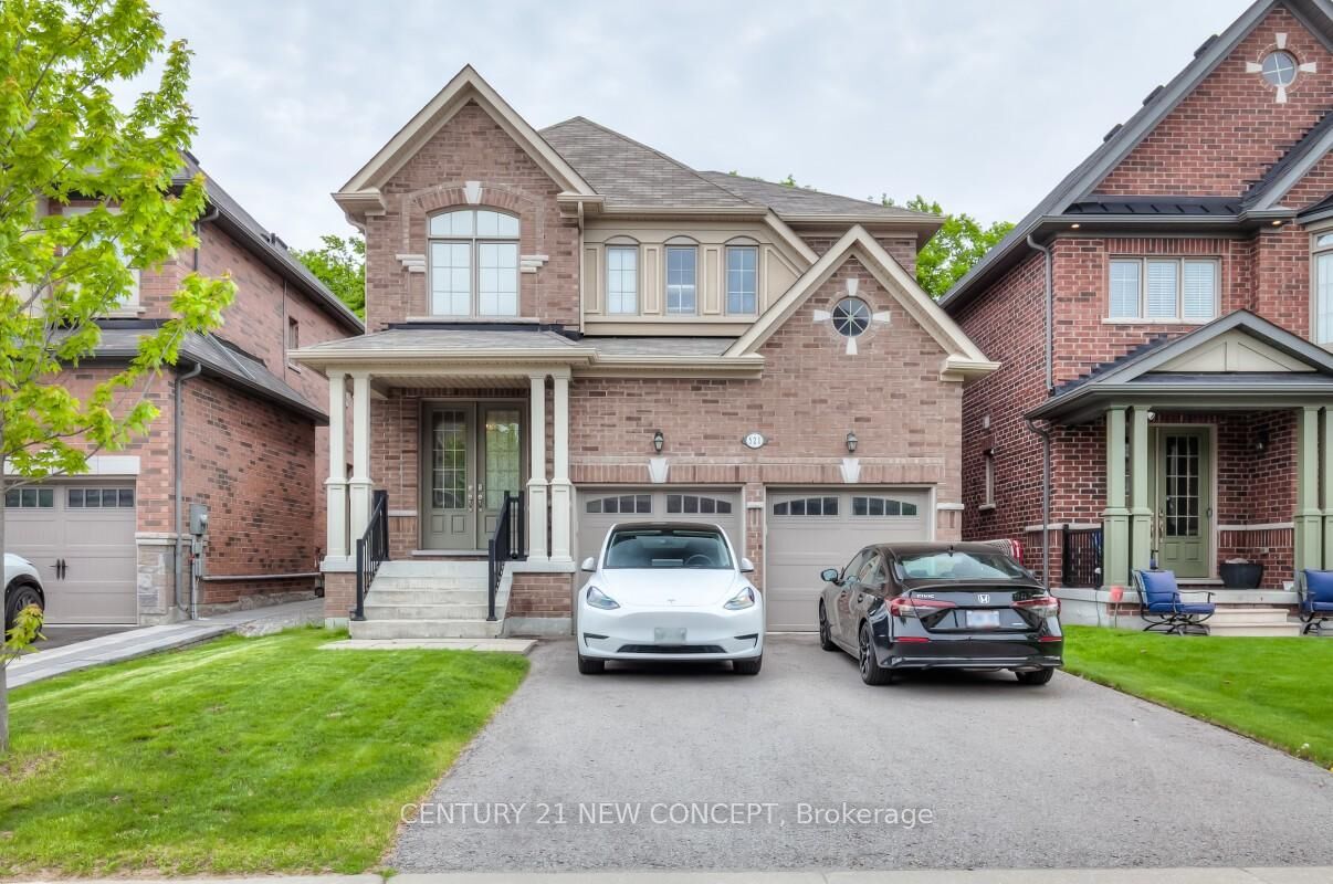 Photo de la propriété:  521 McGregor Farm Trail  ON L3X 0H7 