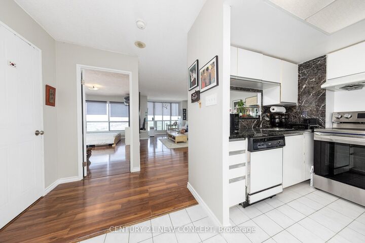 Photo de la propriété: 1470 Midland Avenue 1803 ON M1P 4Z4