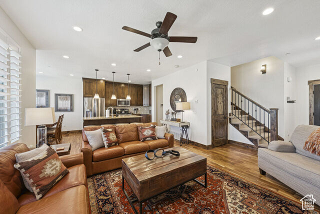 Property Photo: 912 W Abigail Dr UT 84036