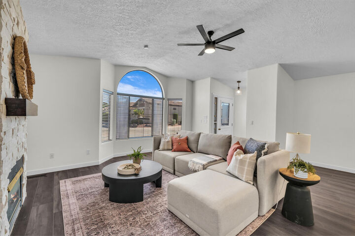 Property Photo:  1331 N Dixie Downs Rd #100  UT 84770 