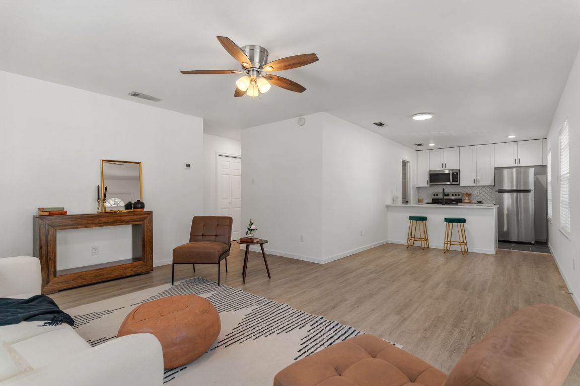 Property Photo:  607 Magnolia Street  TX 78602 