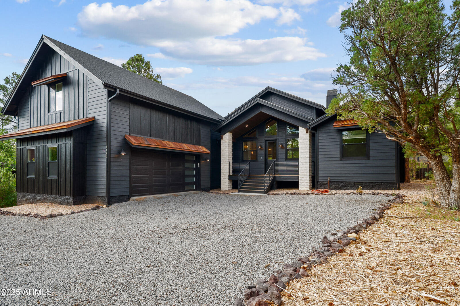 Property Photo:  4190 W Hawthorn Road  AZ 85901 