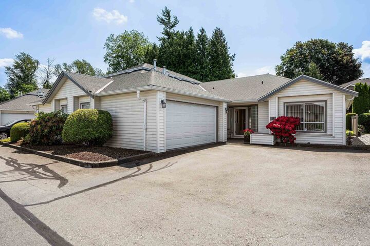 Property Photo:  45302 Jasper Drive 5  BC V2R 3E9 