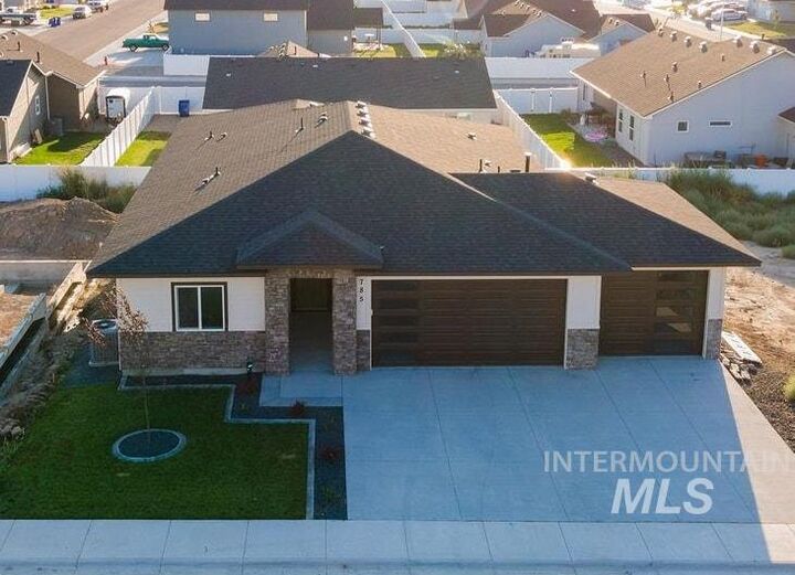 Property Photo:  785 Oakmont Street  ID 83661 