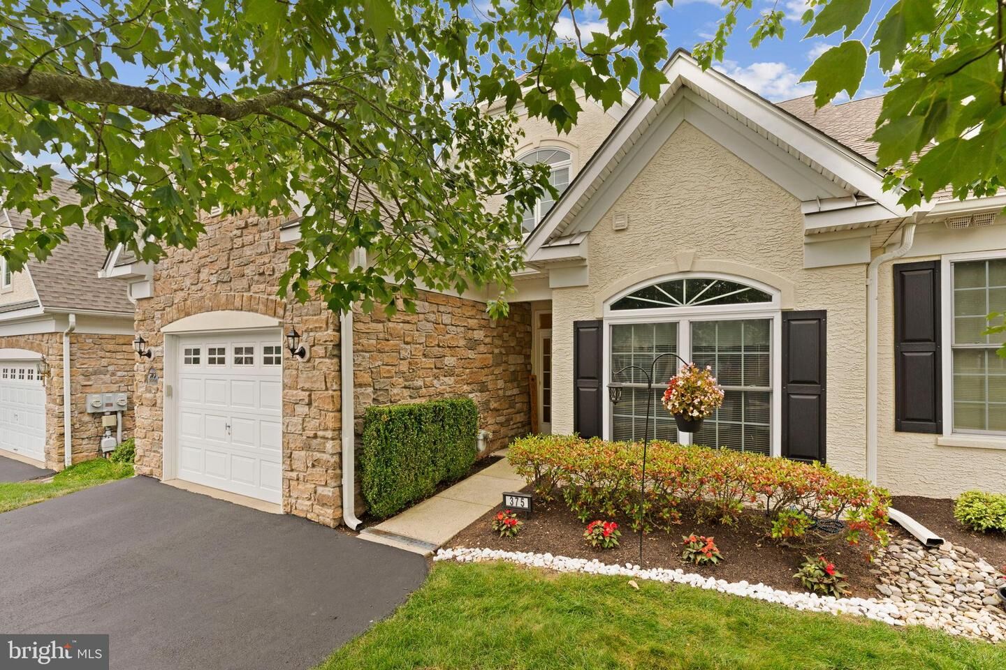 Property Photo:  375 Brittany Court  PA 18964 