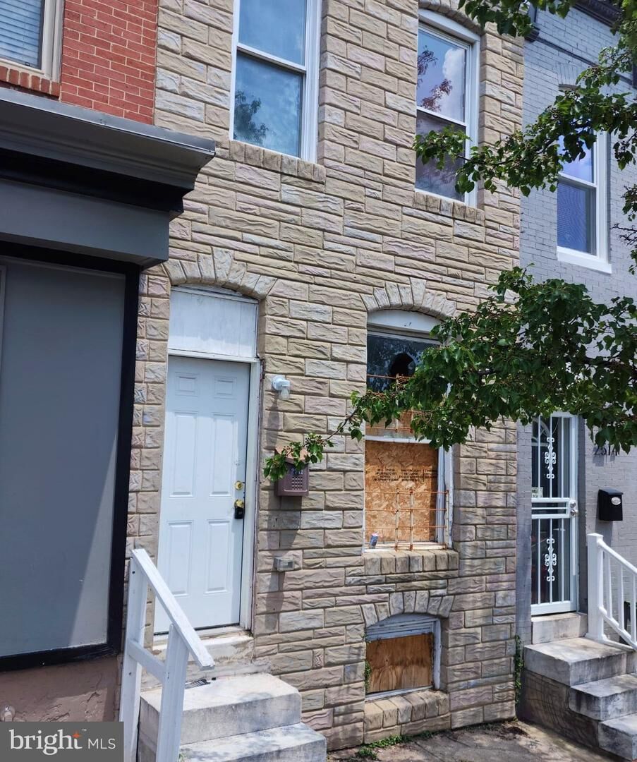 Property Photo:  2512 Jefferson Street  MD 21205 