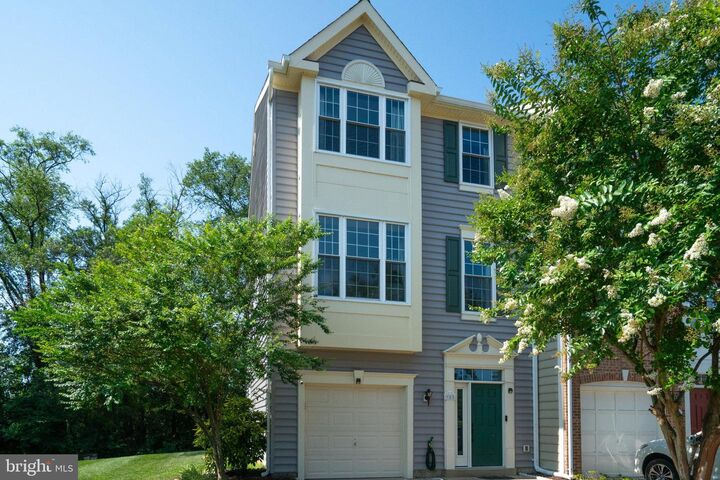955 Herons Run Lane  Woodbridge VA 22191 photo