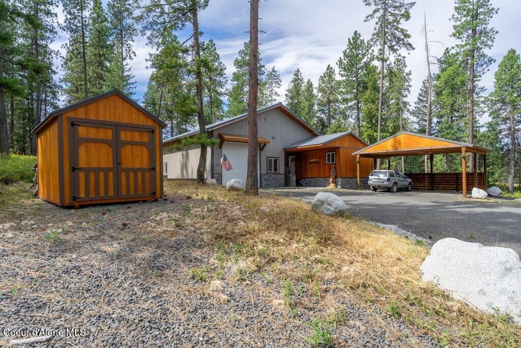 Property Photo:  1041 Cooper St.  ID 83851 