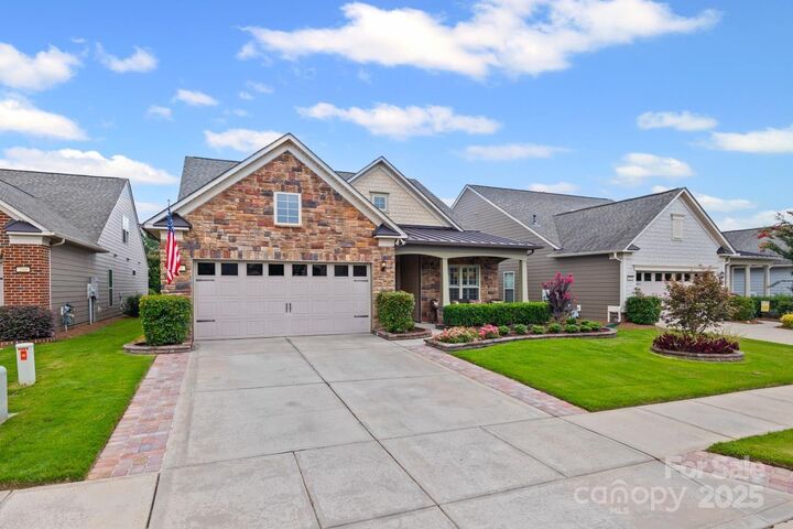 Property Photo: 276 Grovefield Drive SC 29715