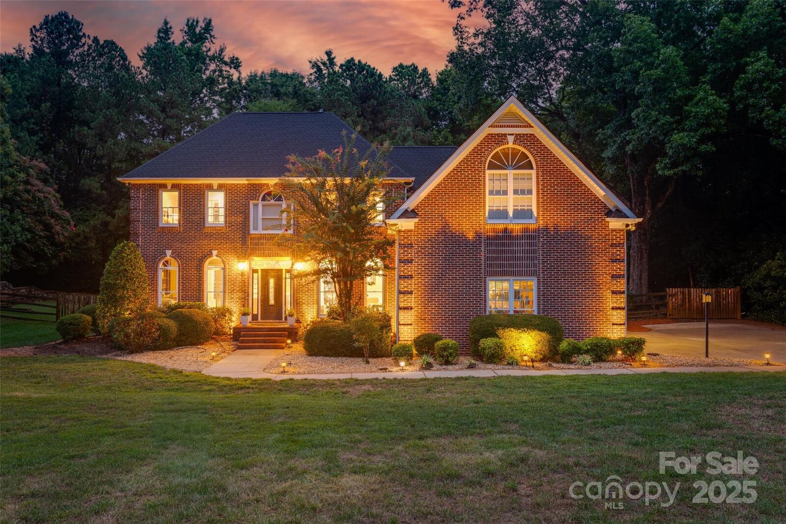 Property Photo:  1311 Big Rock Court  SC 29708 