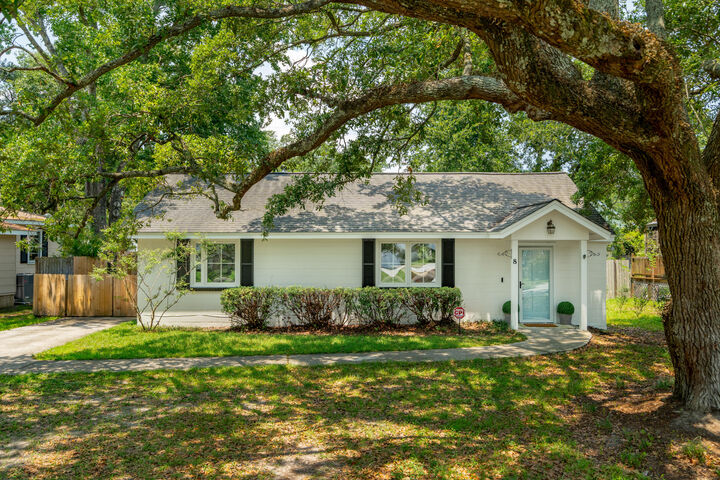 8 Tovey Road  Charleston SC 29407 photo