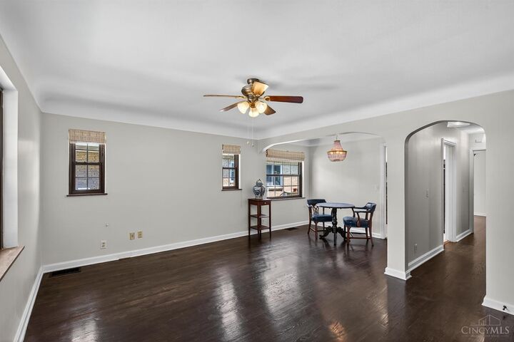 Property Photo:  6106 Mayflower Avenue  OH 45237 
