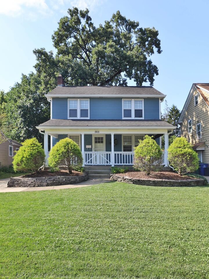 Property Photo:  565 Brevoort Road  OH 43214 